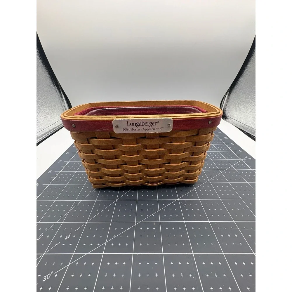 Longaberger‎ 2004 Hostess Appreciation Basket with Liner and Protector Red Trim